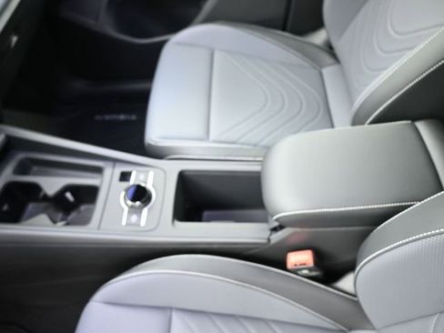 New 2026 Volkswagen Tiguan SE R-Line image 9