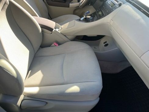 Used 2010 Toyota Prius Two image 22