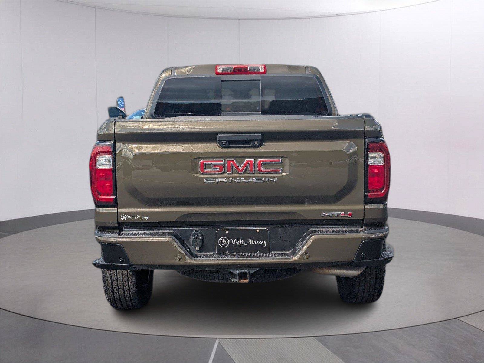 Used 2024 GMC Canyon AT4 w/ Technology Package AWD/4WD image 4