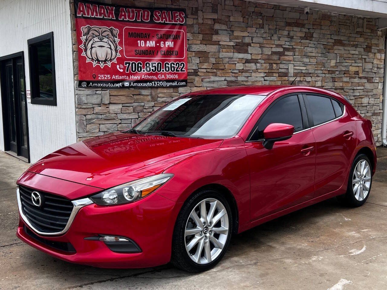 Used 2017 MAZDA MAZDA3 Touring FWD image 2