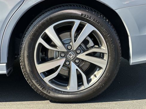 Used 2023 Honda Odyssey Touring image 8