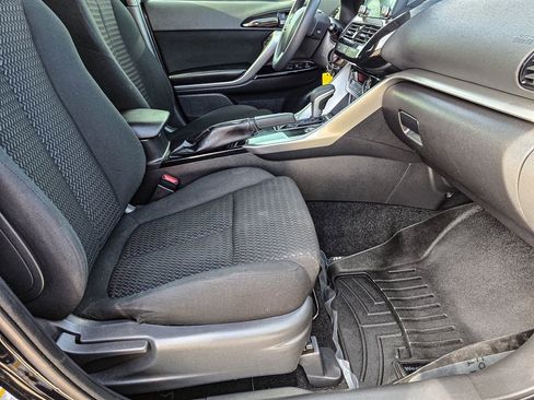 Used 2022 Mitsubishi Eclipse Cross LE image 35