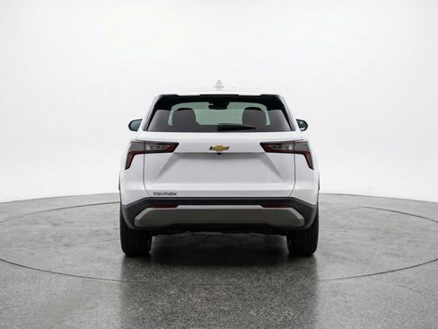 Used 2025 Chevrolet Equinox LT image 7