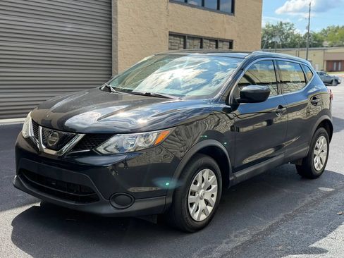 Used 2018 Nissan Rogue Sport S AWD/4WD image 1