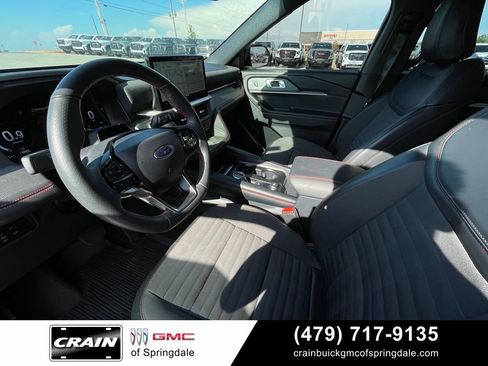 Used 2025 Ford Explorer ST-Line w/ Premium Package AWD/4WD image 10