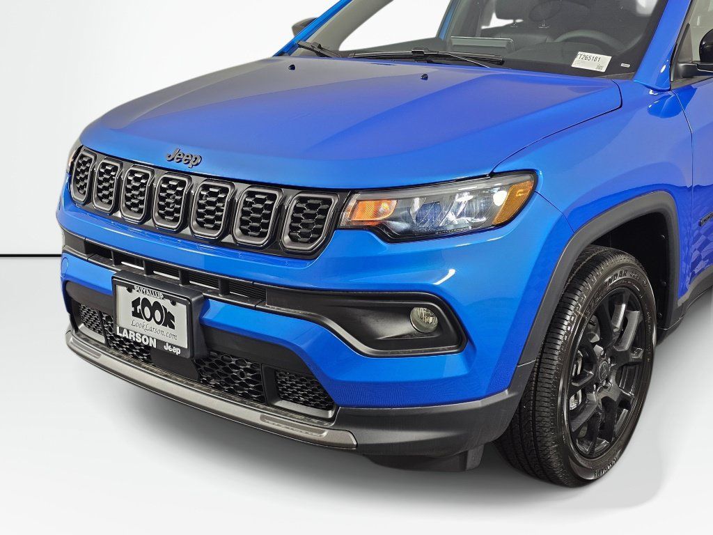 New 2026 Jeep Compass Latitude AWD/4WD image 13