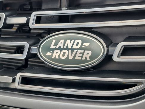 Certified 2025 Land Rover Range Rover Velar Dynamic SE AWD/4WD image 12