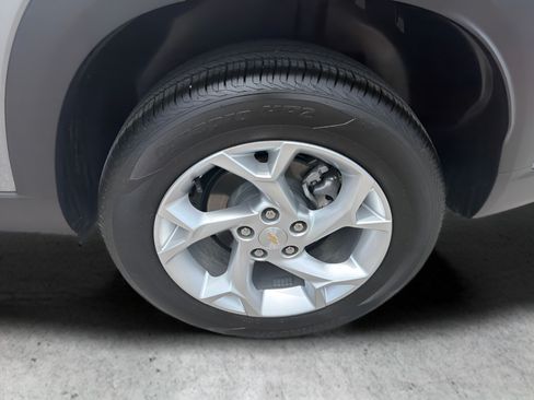 Used 2026 Chevrolet Trax LS w/ LS Convenience Package FWD image 45