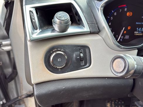 Used 2013 Cadillac SRX Performance image 14