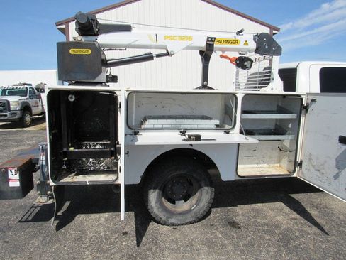 Used 2022 RAM 3500 Tradesman w/ Chrome Appearance Group AWD/4WD image 21
