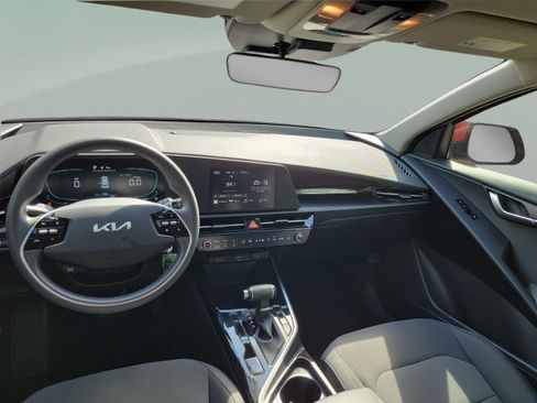 Used 2024 Kia Niro LX FWD image 20