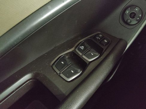 Used 2018 Hyundai Santa Fe Sport AWD/4WD image 27