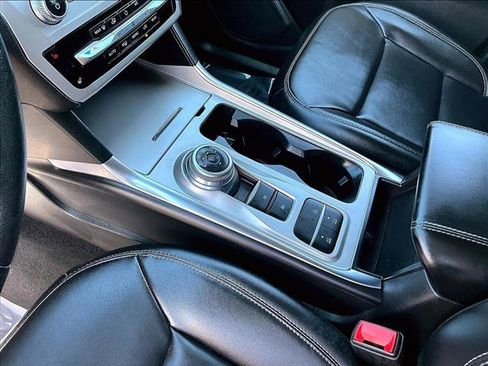 Used 2023 Ford Explorer XLT w/ Equipment Group 202A image 15