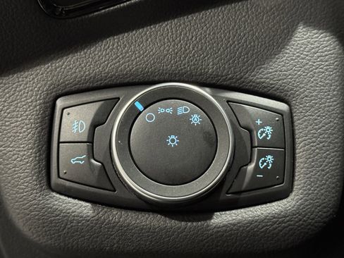 Used 2018 Ford Escape Titanium image 29