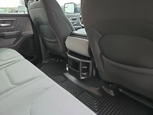 Used 2022 RAM 1500 Big Horn AWD/4WD image 86