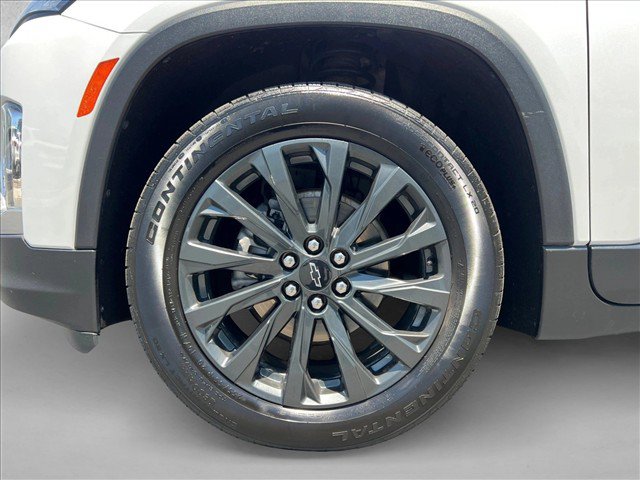 Used 2024 Chevrolet Traverse RS w/ LPO, Floor Liner Package AWD/4WD image 28