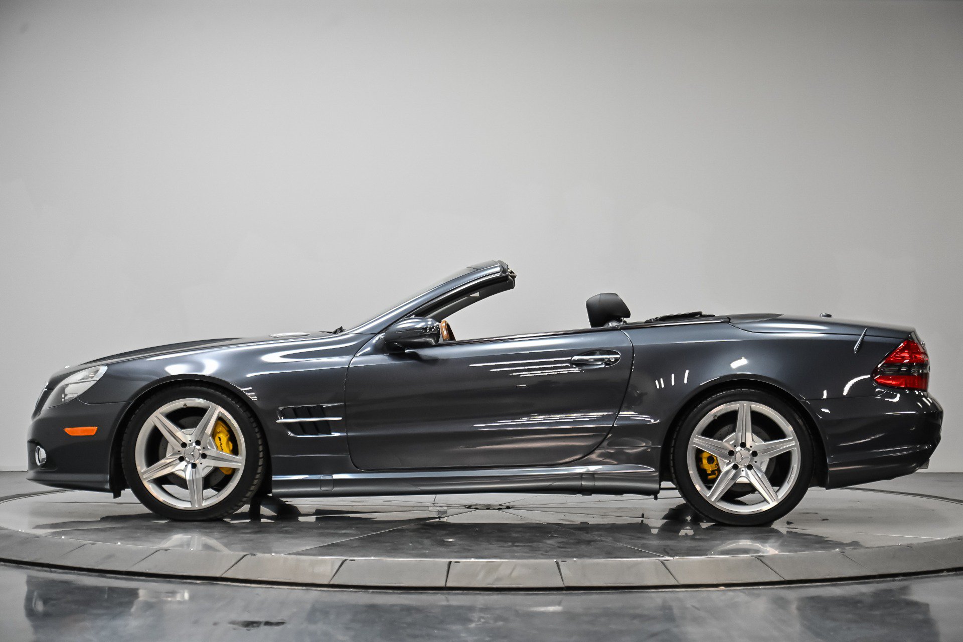 Used 2009 Mercedes-Benz SL 550 image 15
