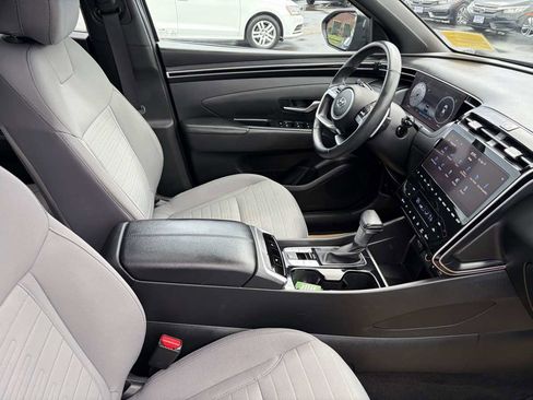 Used 2023 Hyundai Santa Cruz SEL Premium AWD/4WD image 30