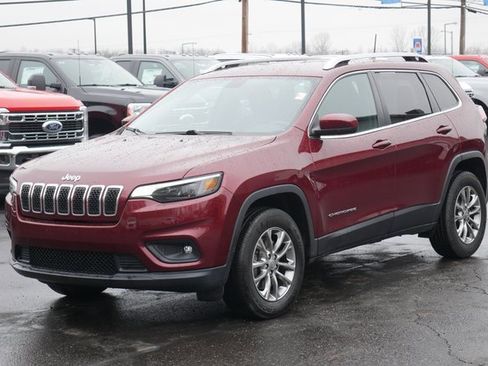 Used 2019 Jeep Cherokee Latitude Plus w/ Cold Weather Group image 6