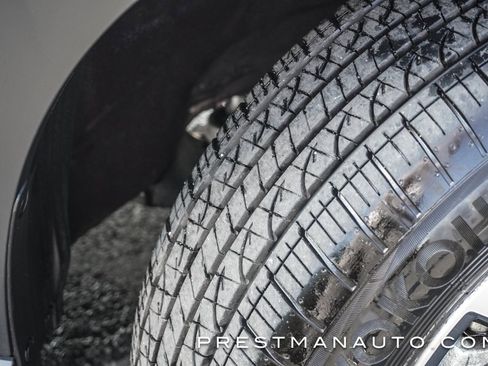 Used 2025 Subaru Outback Touring XT image 11