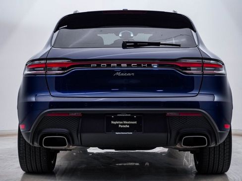 Certified 2025 Porsche Macan image 10