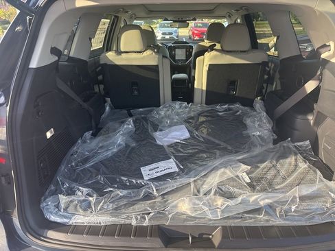 New 2025 Subaru Ascent Limited w/ Popular Package #2 image 11