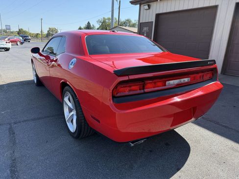 Used 2009 Dodge Challenger SRT8 w/ SRT Option Group II image 10