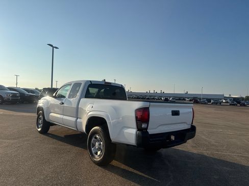 Used 2023 Toyota Tacoma SR RWD image 13