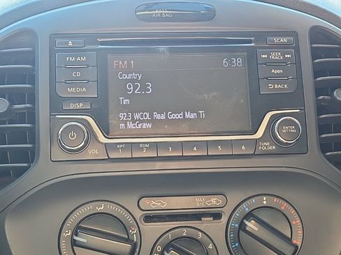 Used 2016 Nissan Juke S image 22