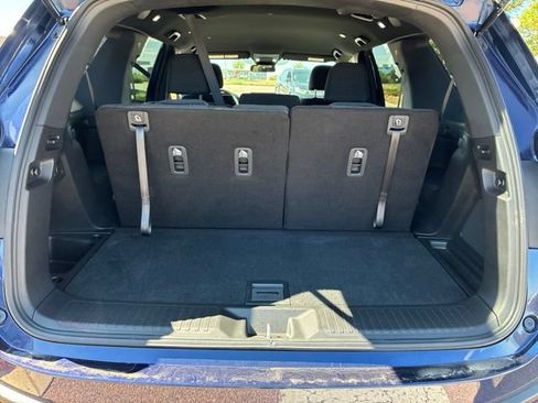 Certified 2025 Honda Pilot Sport image 33