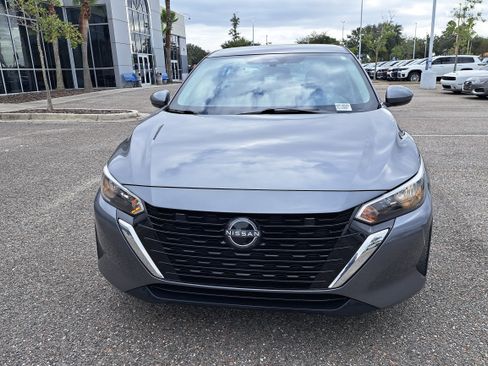 Used 2024 Nissan Sentra SV image 2