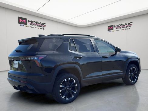 New 2026 Chevrolet Equinox RS w/ Convenience Package III AWD/4WD image 3