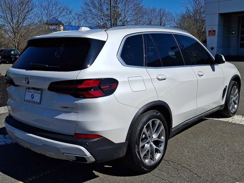 Used 2024 BMW X5 xDrive40i w/ Parking Assistance Package AWD/4WD image 6