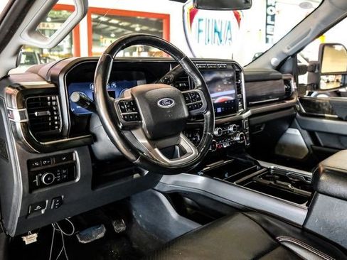 Used 2024 Ford F350 Lariat w/ Lariat Ultimate Package image 5