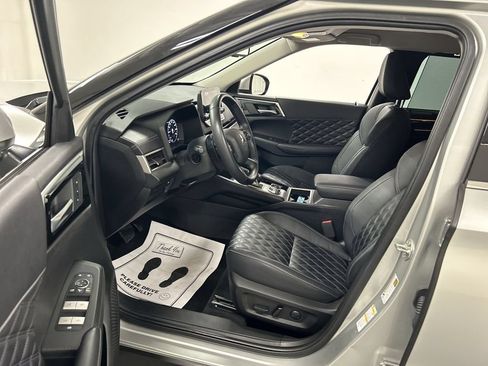 Used 2023 Mitsubishi Outlander SEL AWD/4WD image 9