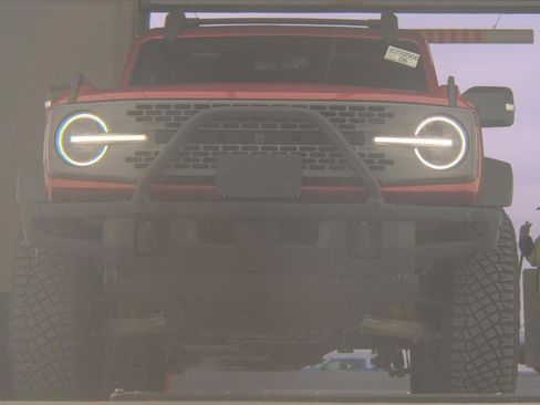 Used 2024 Ford Bronco Badlands w/ Sasquatch Package image 2