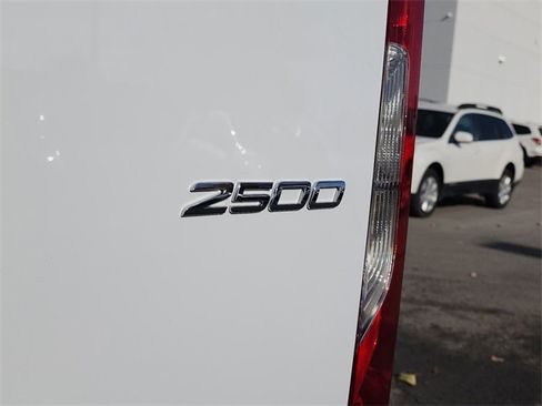 Used 2022 Mercedes-Benz Sprinter 144 Cargo image 5