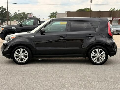 Used 2016 Kia Soul + w/ Primo Package FWD image 6