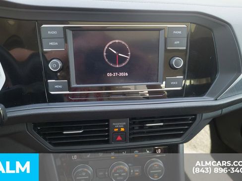 Used 2024 Volkswagen Jetta SE image 24