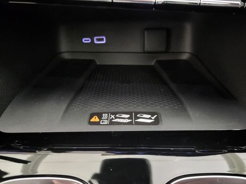 New 2026 Chevrolet Traverse RS w/ LPO, Floor Liner Package image 11