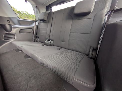 Used 2017 Chevrolet Tahoe LS w/ All-Season Package image 9