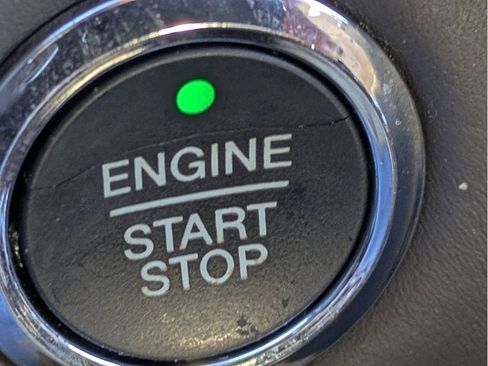 Used 2017 Lincoln Navigator Reserve image 19