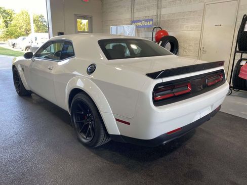 Used 2022 Dodge Challenger SRT Hellcat Redeye RWD image 5