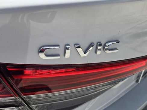 Certified 2024 Honda Civic Touring image 15
