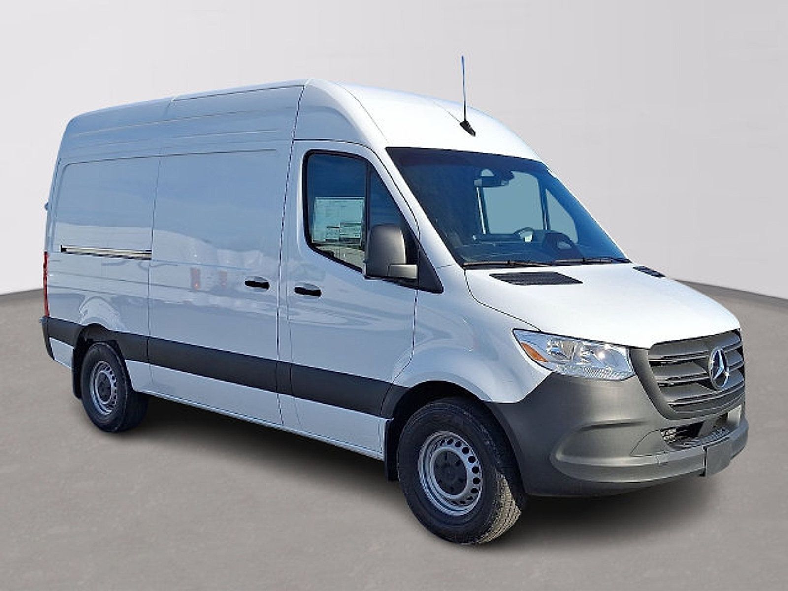 Used 2026 Mercedes-Benz Sprinter 2500 image 3