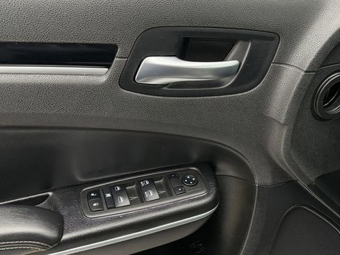 Used 2023 Chrysler 300 S image 24