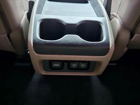 Used 2019 Honda Odyssey Elite image 18