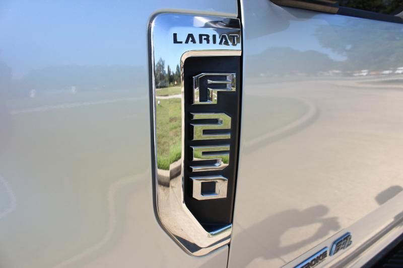 Used 2017 Ford F250 Lariat w/ Lariat Value Package AWD/4WD image 24