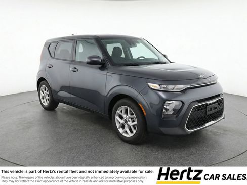 Used 2025 Kia Soul LX w/ LX Technology Package FWD image 1