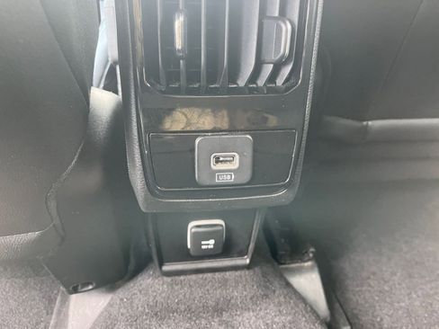 Used 2025 Jeep Compass Limited AWD/4WD image 23